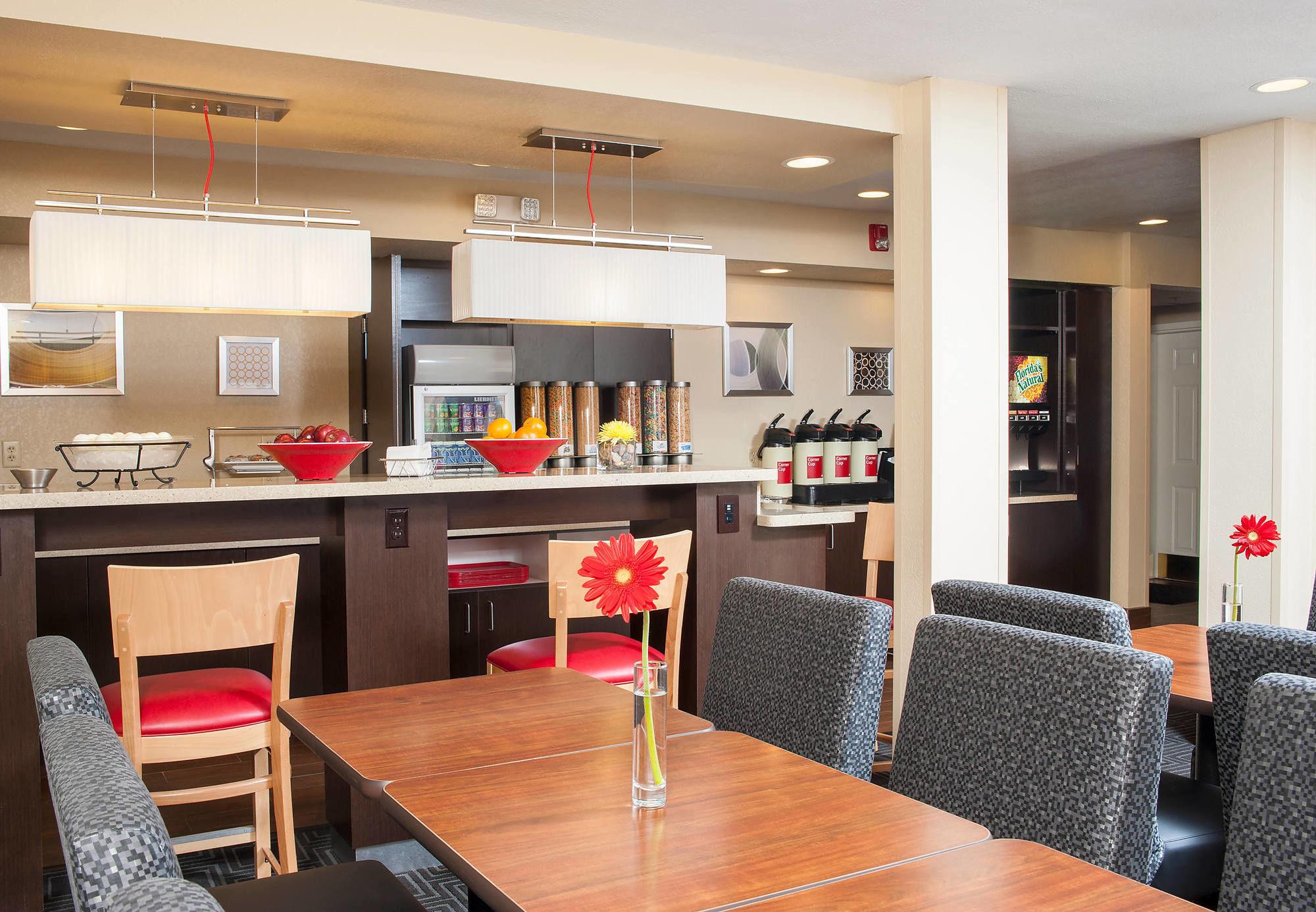 Towneplace Suites Indianapolis Park 100 Extérieur photo